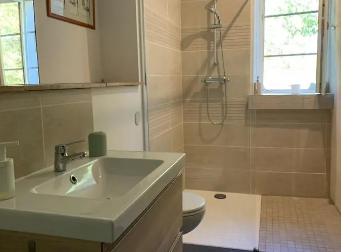 Loumaset-agreable Petite Maison-garrigues De Nyaraló Nîmes