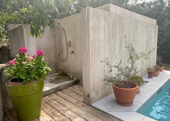 Loumaset-agreable Petite Maison-garrigues De Nyaraló